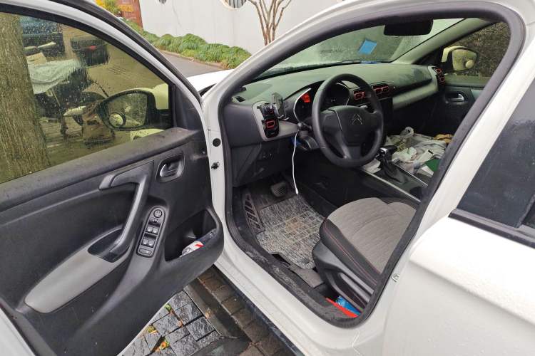 Used Citroen C3-XR 2019 230THP DCT Active Version Driver Seat