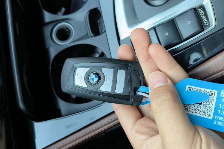 Used BMW 5 Series 2017 520Li Elegant Edition
