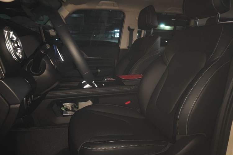 Used Tank 300 2025 2.0T Challenger
