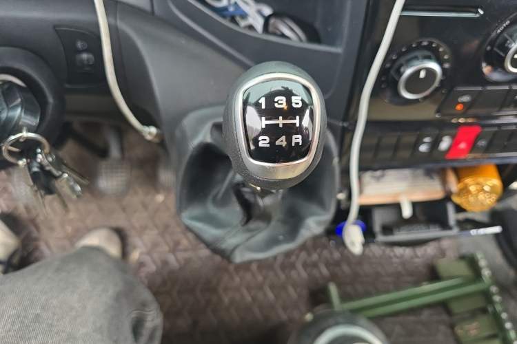 Used Iveco Eurocargo 2021 2.0T Manual Super-Rui Long Wheelbase Short Overhang High Roof Manual Doors F1A