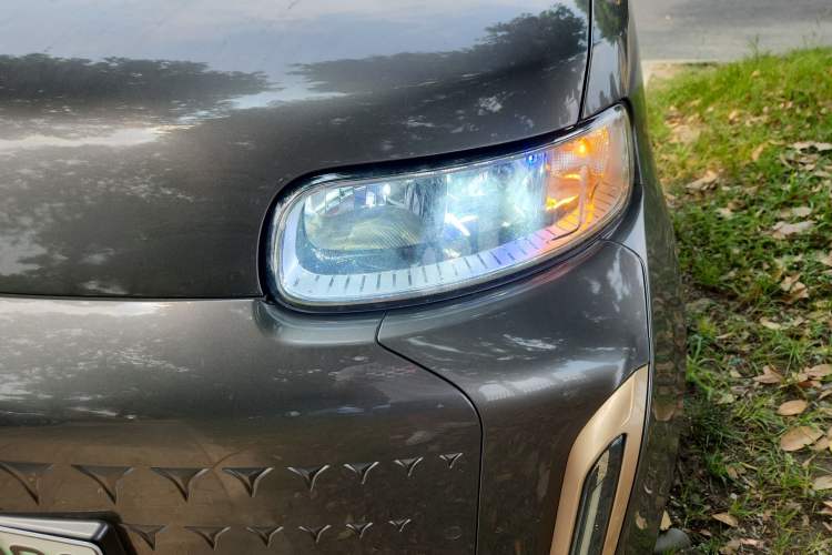 Used ORA White Cat 2022 Xiaoyue Mao Edition 401 km Flagship Model Lithium Ternary
