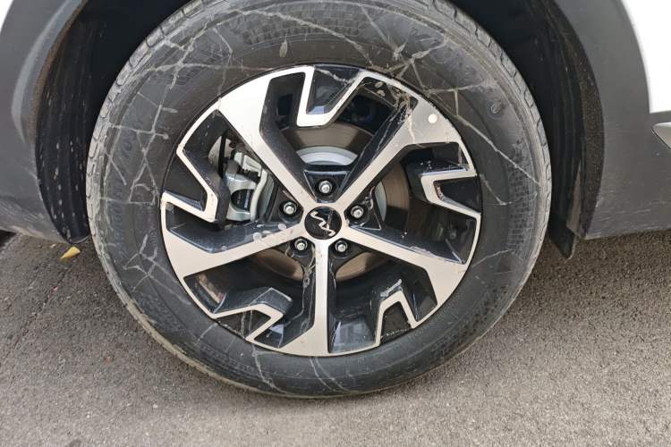 Used Kia Sportage (Chinese Domestic Model) 2025 1.5T Two-Wheel Drive Prestige Edition
