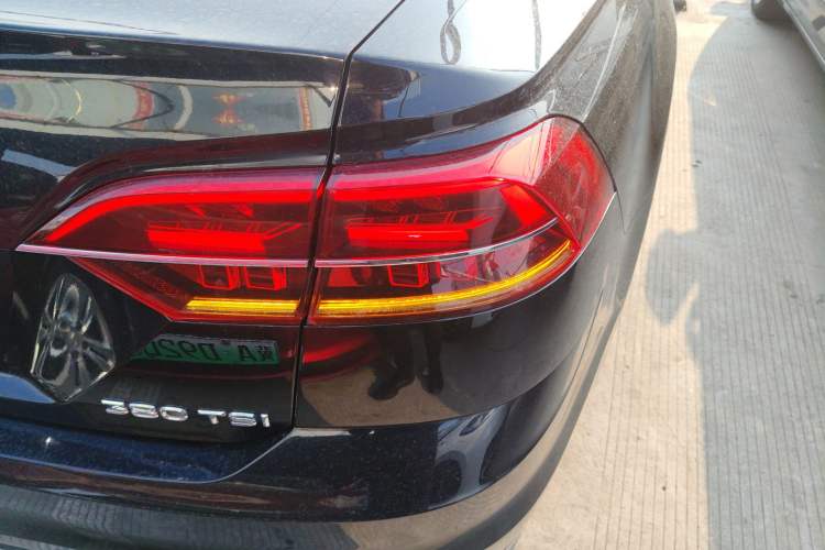 Used Volkswagen Phideon 2018 Revised Version 380TSI Two-Wheel Drive Business Edition