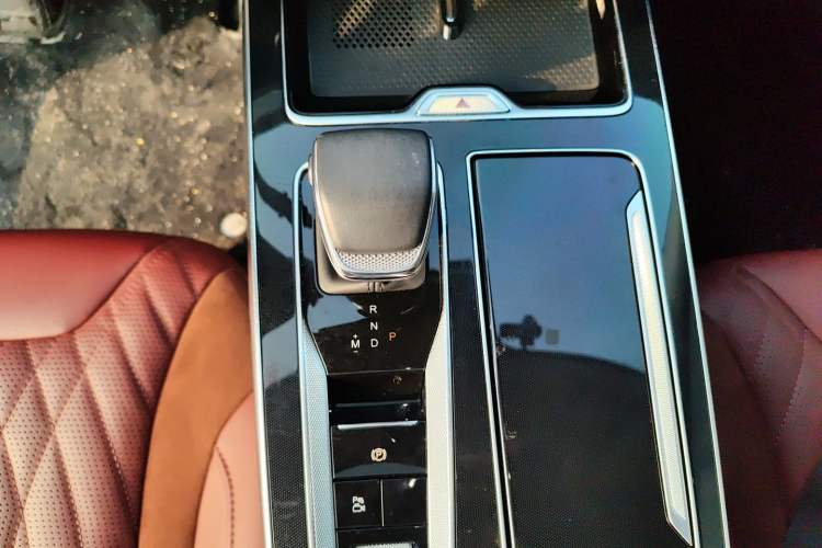 Used Hongqi HS5 2023 2.0T Qixiang Pro Edition
