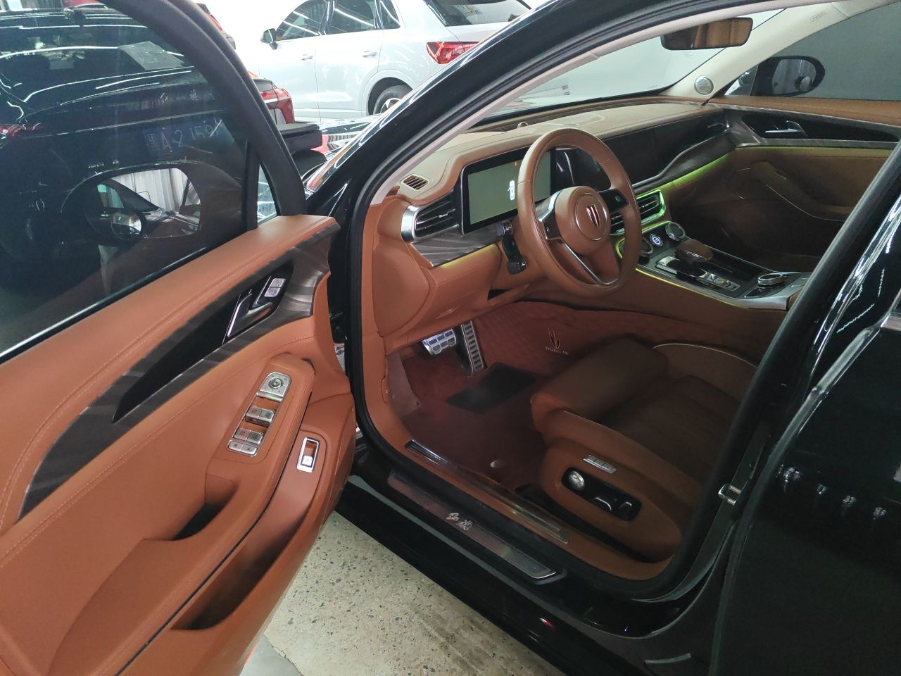 Hongqi H9 2022 2.0T Smart Connect Flagship Edition - Chinese Trim Xiang — снимка 16