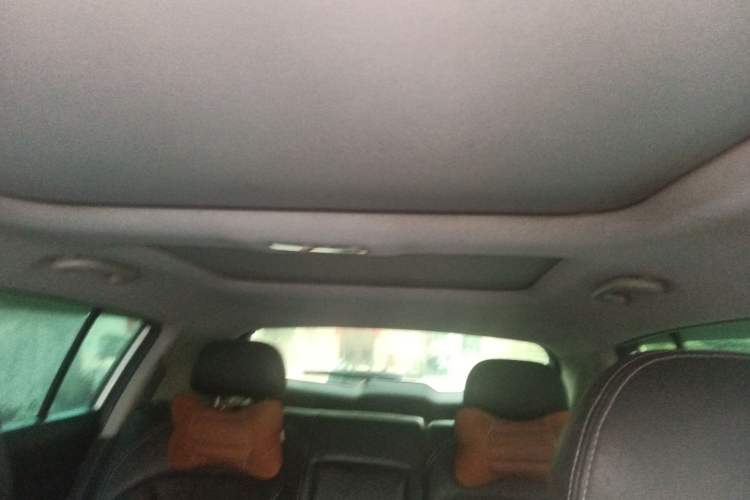 Used Kia Sportage R 2011 2.0L Automatic Two-Wheel Drive GL Headliner