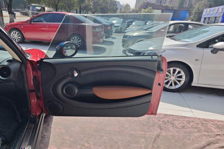 Used MINI MINI 2011 1.6L COOPER Fun
