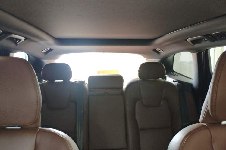 Used Volvo XC60 2022 B5 4x4 Smart Luxury Edition