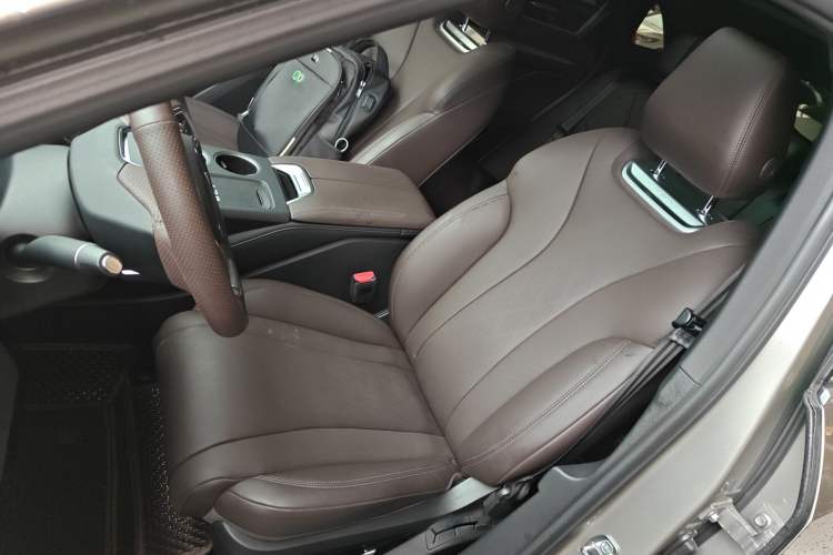 Used Wey Mocha New Energy 2024 Hi4 Four-Wheel Drive Long-Range Version Left Front Seat