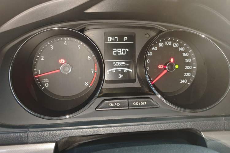 Used Volkswagen Lavida 2017 1.6L Automatic Comfort Edition Odometer Close Up