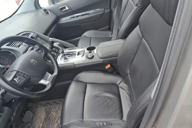 Used Peugeot 3008 2016 1.6THP Automatic Classic Edition