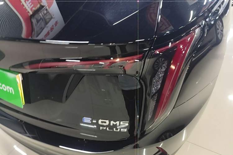 Used Hongqi E-QM5 2025 610 km PLUS