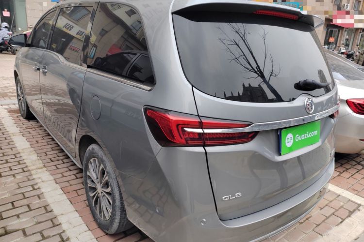 Used Buick GL8 2023 Land Business Class Smart Deluxe Model
