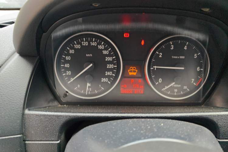 Used BMW X1 2012 sDrive18i Luxury Model