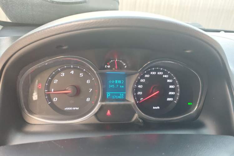 Used Chevrolet Captiva 2015 2.4L 4x4 Flagship Edition 7-Seater Instrument Cluster