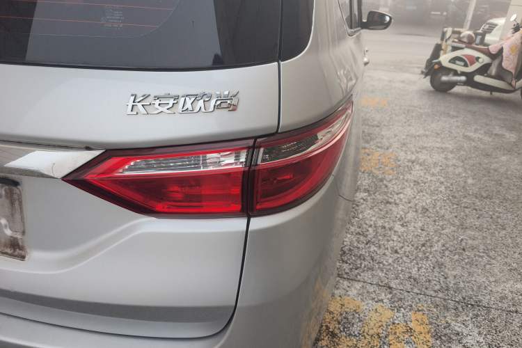 Used CHANGAN KAICHENG Oushang A600 2016 1.5L Manual Luxury 7-Seater Right Rear Taillight