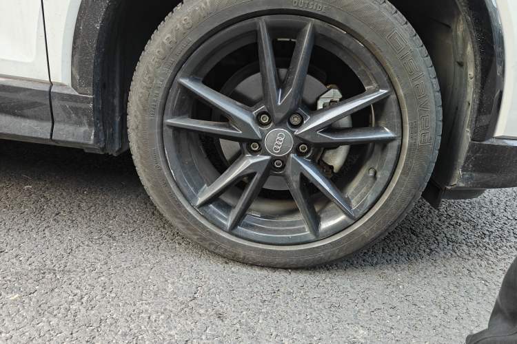 Used Audi Q2L 2021 35 TFSI Fashion Dynamic Model Right Front Wheel Hub