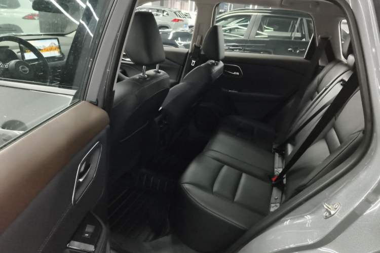 Used Nissan X-Trail 2023 e-POWER Ultra-Hybrid Dual-Motor All-Wheel-Drive Luxury Edition
