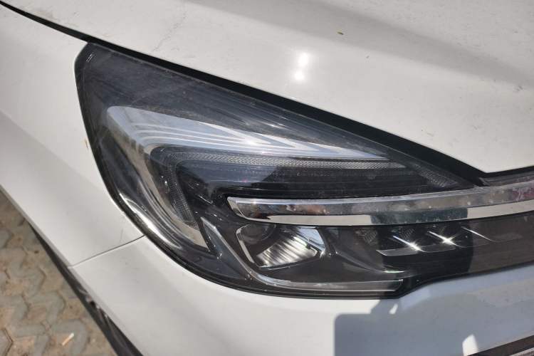 Used Buick GL8 2022 Land Cruiser Executive Class 652T Comfort Model Right Front Headlight