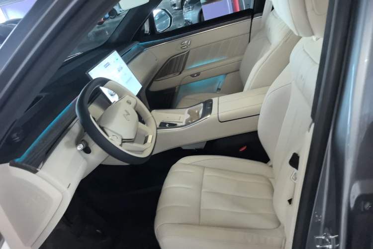 Used ONVO Luxeed L90 2025 Model—Max Six-Seater Version