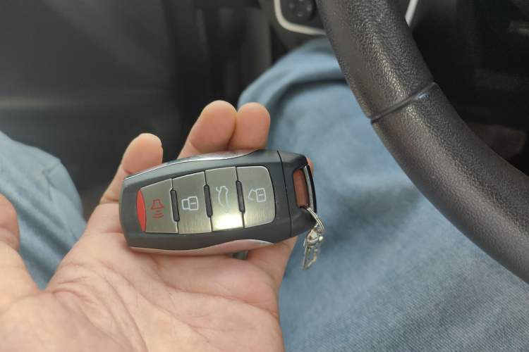 Used Great Wall Poer 2023 2.0T Commercial Version Automatic Diesel 4x4 Elite Long-Box GW4D20M
