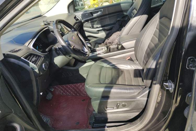 Used Ford Edge 2015 2.0T GTDi 4x4 High-Grade Model