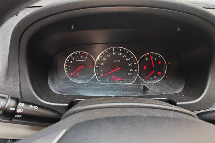 Used CHANGAN Alsvin V3 2015 1.4L Manual Meiruan Model China V Standard
