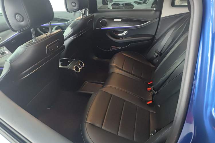 Used Mercedes-Benz E-Class 2018 E 300 L Sporty and Stylish Model