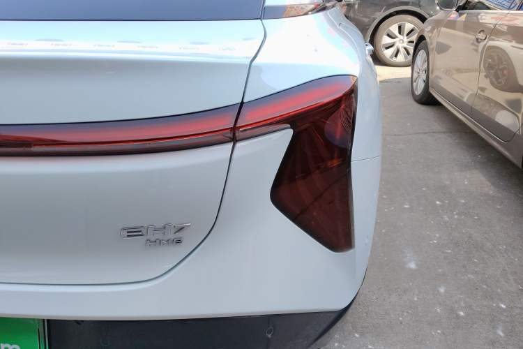 Used Hongqi EH7 2024 760 Pro+ Four-Wheel Drive Version
