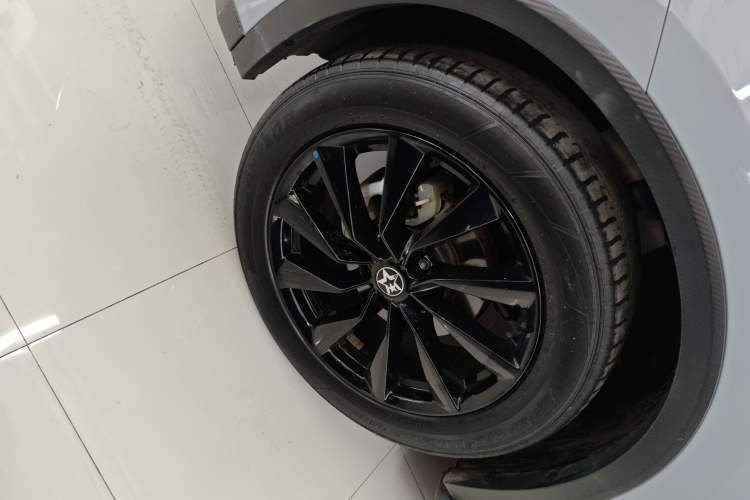 Used Venucia V 2021 260T Top-Tier Version Left Front Wheel Hub