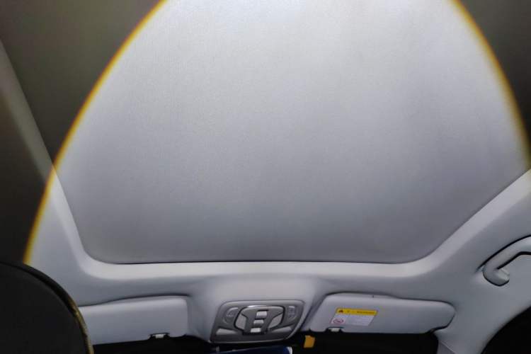 Used Roewe RX5 MAX 2019 300TGI Automatic 4G Connect Luxury Edition
