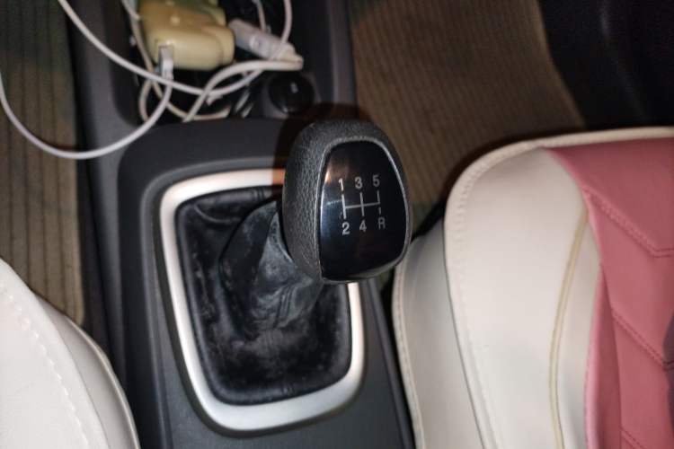 Used Chevrolet Sail 2015 Sail 3 1.3L Manual Ideal Edition Gear Lever