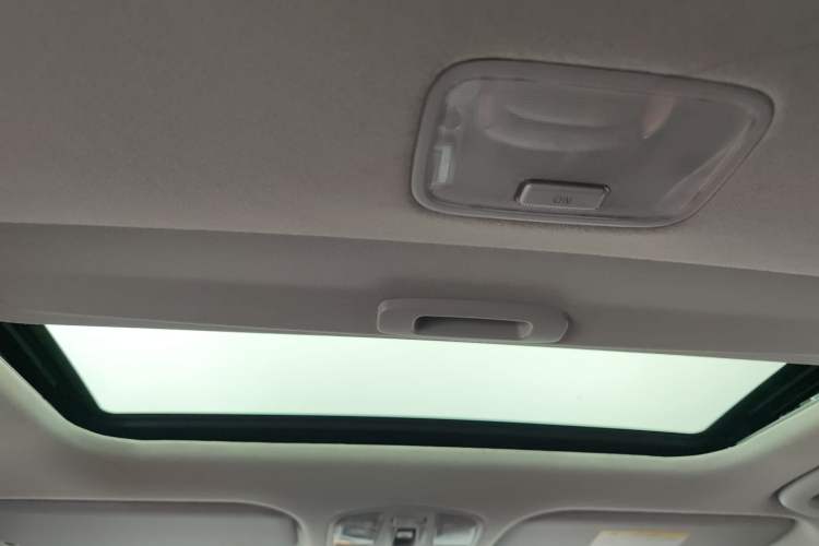 Used Hyundai Elantra (6th Generation / Lingdong) 2016 1.4T Dual-Clutch Xuan Dong · Dynamic Version Headliner