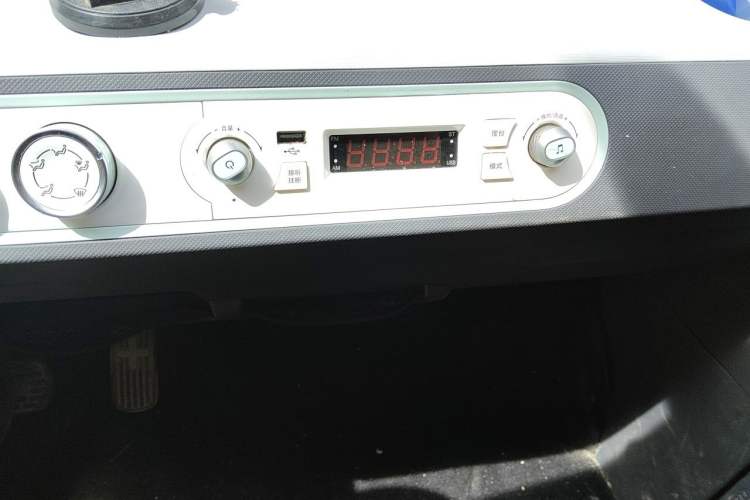 Used Wuling Hongguang MINIEV 2021 Macaron Premium Model – Lithium Iron Phosphate