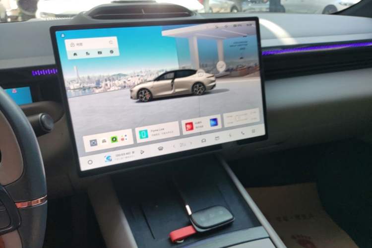 Used Lynk & Co Z10 2025 95 kWh 766 km Range Rear-Wheel Drive Max Audio And AC Panel