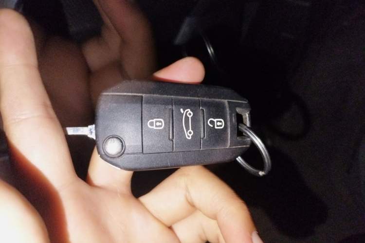 Used Peugeot 308 2018 1.6L Manual Fashion Edition