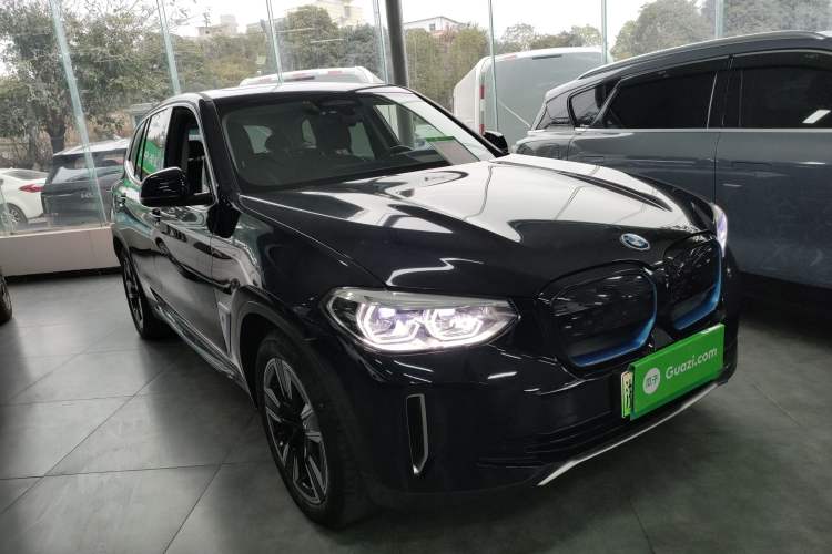 Used BMW iX3 2021 Updated Leading Edition
