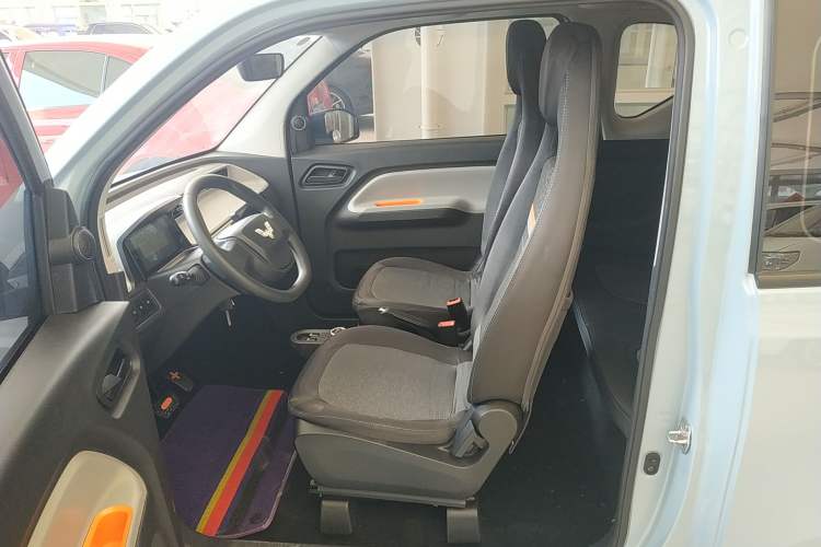 Used Wuling Hongguang MINIEV 2022 Easy Version Lithium Iron Phosphate Left Front Seat