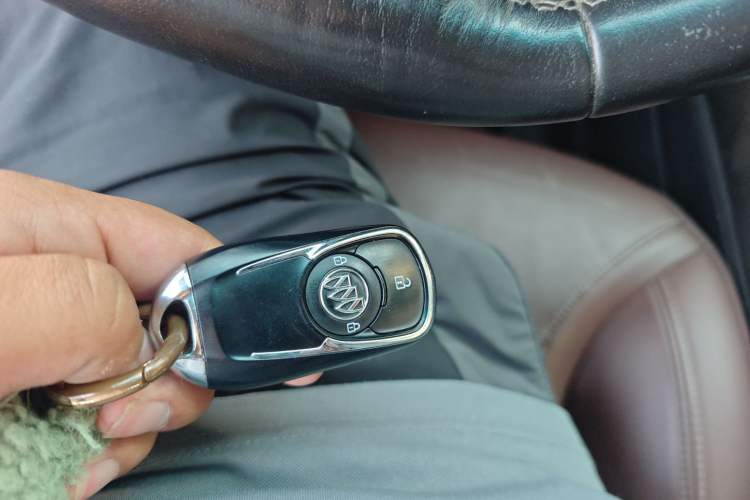 Used Buick GL6 2018 18T 6-Seater Prestige Model