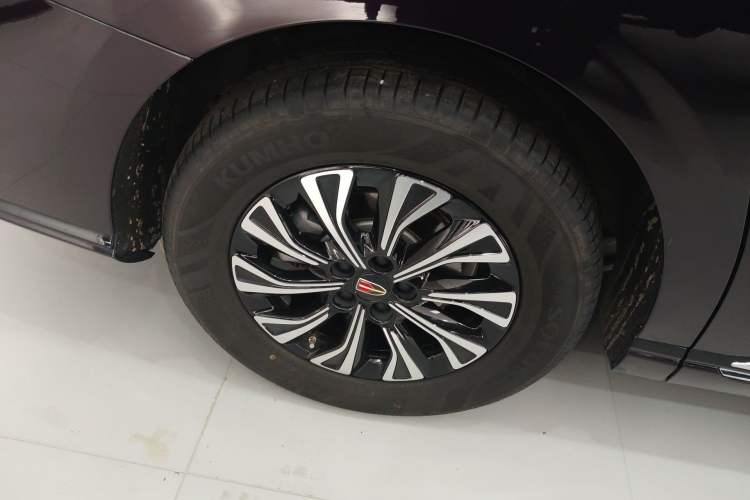 Used Hongqi HQ9 PHEV 2024 2.0T Four-Wheel Drive Luxury Edition Right Rear Wheel Hub