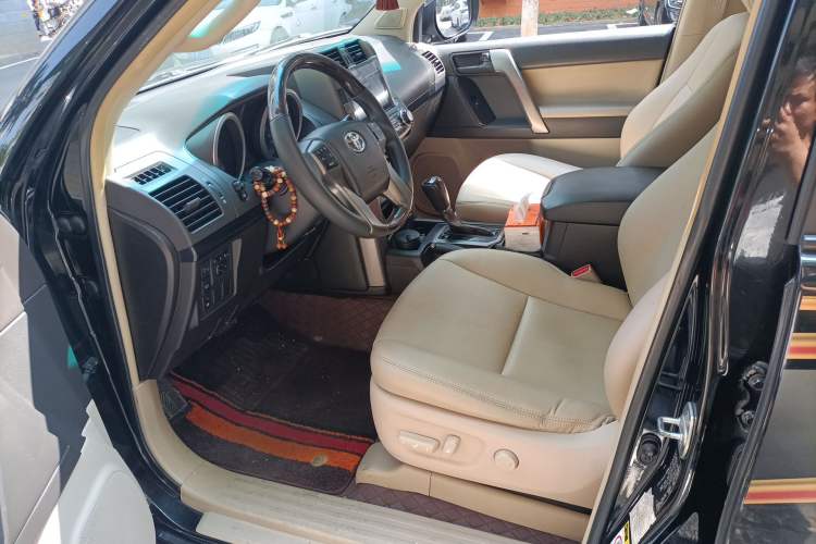 Used Toyota Prado 2012 2.7L Automatic Middle East Version