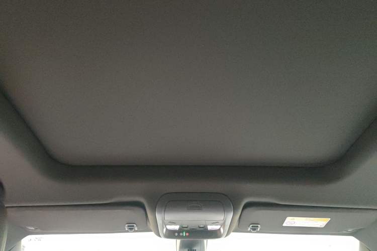 Used Cadillac XT6 2021 2.0T Six-Seater Four-Wheel-Drive Luxury Version
