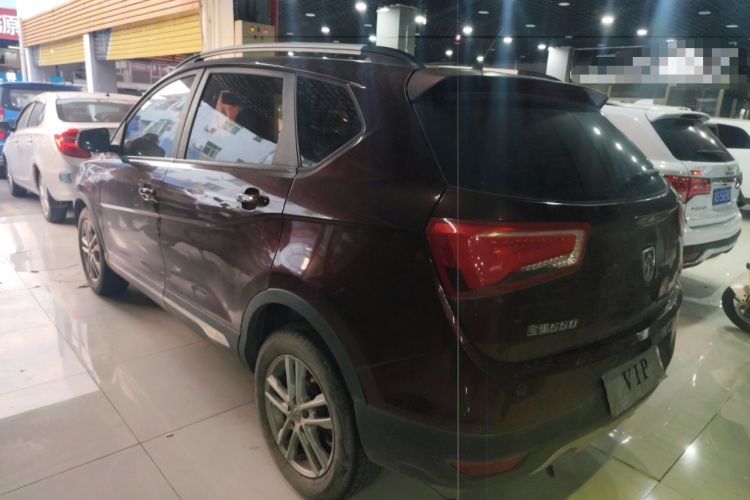 Used Baojun 560 2015 1.8L manual Comfort trim level