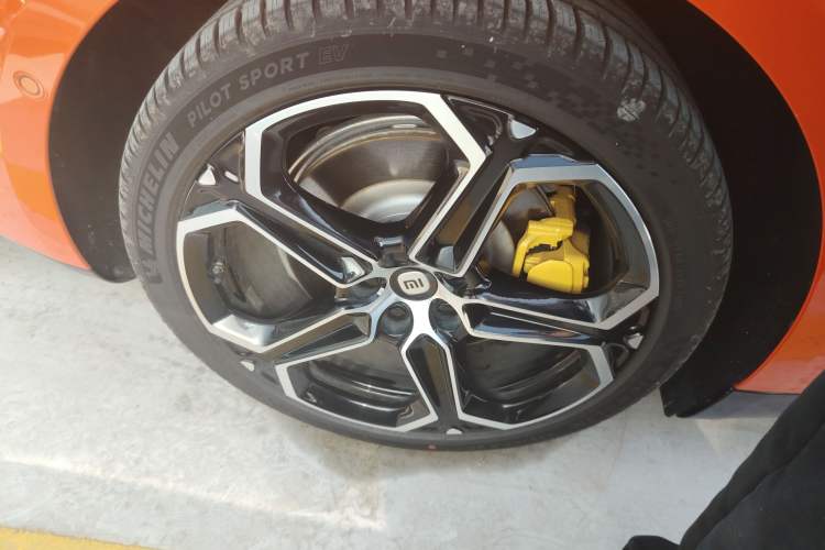 Used Xiaomi Auto SU7 2024 Rear-Drive Ultra-Long Range Advanced Pro-Level Intelligent Driving Version