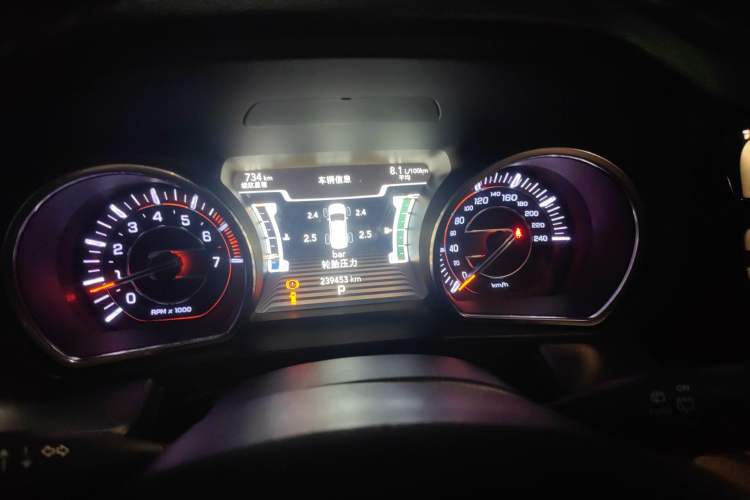 Used Jeep Commander 2018 2.0T Two-Wheel Drive Enjoyment Version China VI Emission Standard Instrument Cluster