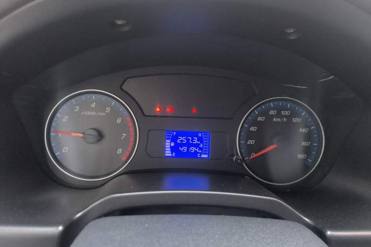 Used CHANGAN KAICHENG Shenqi F30 2018 1.5L Comfort Trim Short Wheelbase DAM15L Instrument Cluster
