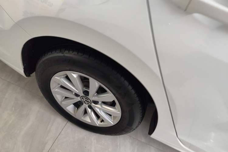 Used Volkswagen Bora 2024 200TSI DSG Comfort Edition Right Rear Wheel Hub