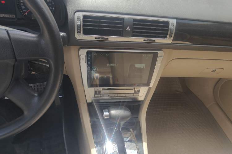 Used Volkswagen Passat 2009 2.0L MFI Automatic Luxury Edition