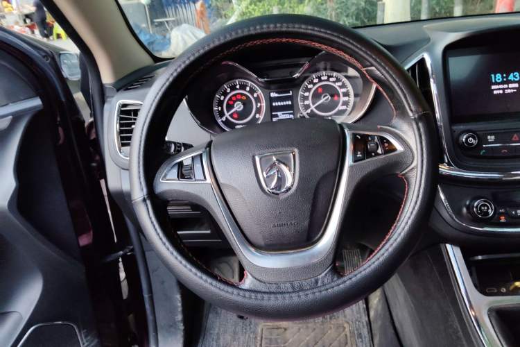 Used Baojun 560 2016 1.5T Manual Luxury Model