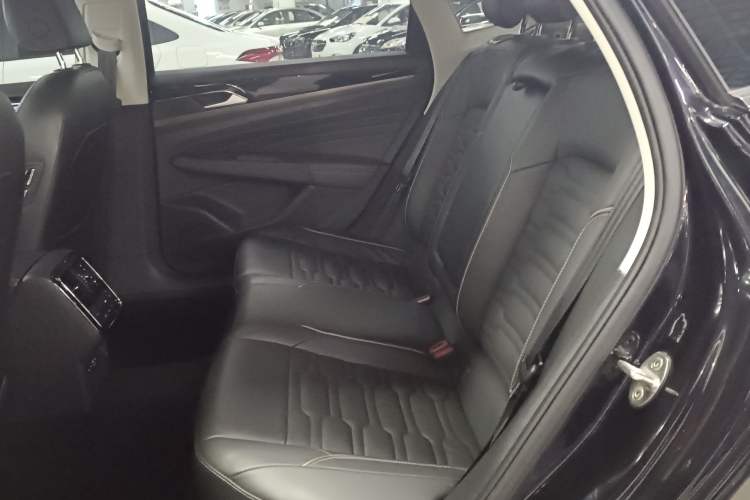 Used Volkswagen Passat 2021 330TSI Elite Edition
